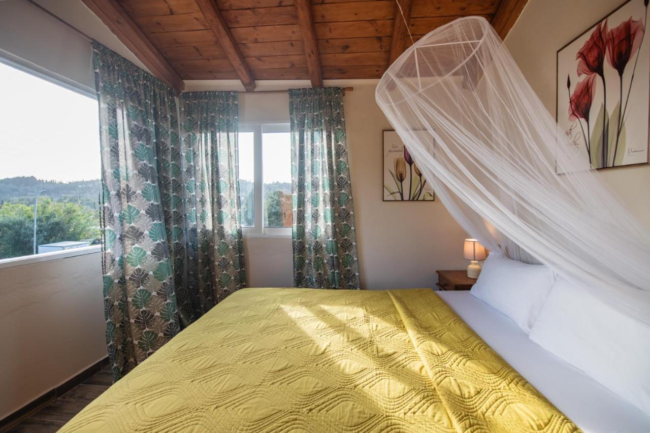 Вилла Stelios Stone House Sinarades Kouramades Экстерьер фото